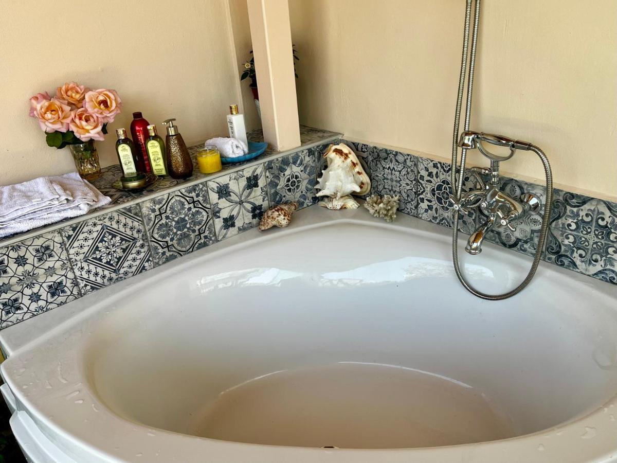 Holiday Oasis With Private Patio And Hammam-Style Bath In Chora-Pithagoreo, Samos Island Villa Pythagóreion Exterior photo